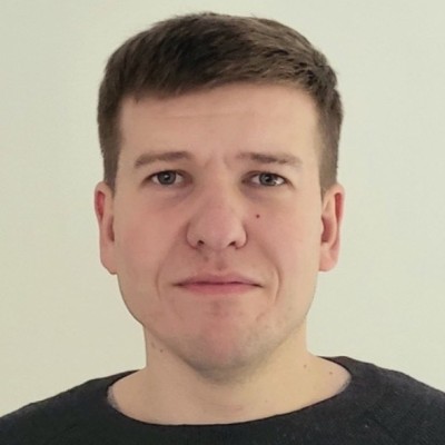 Dr. Lukasz Karwacki